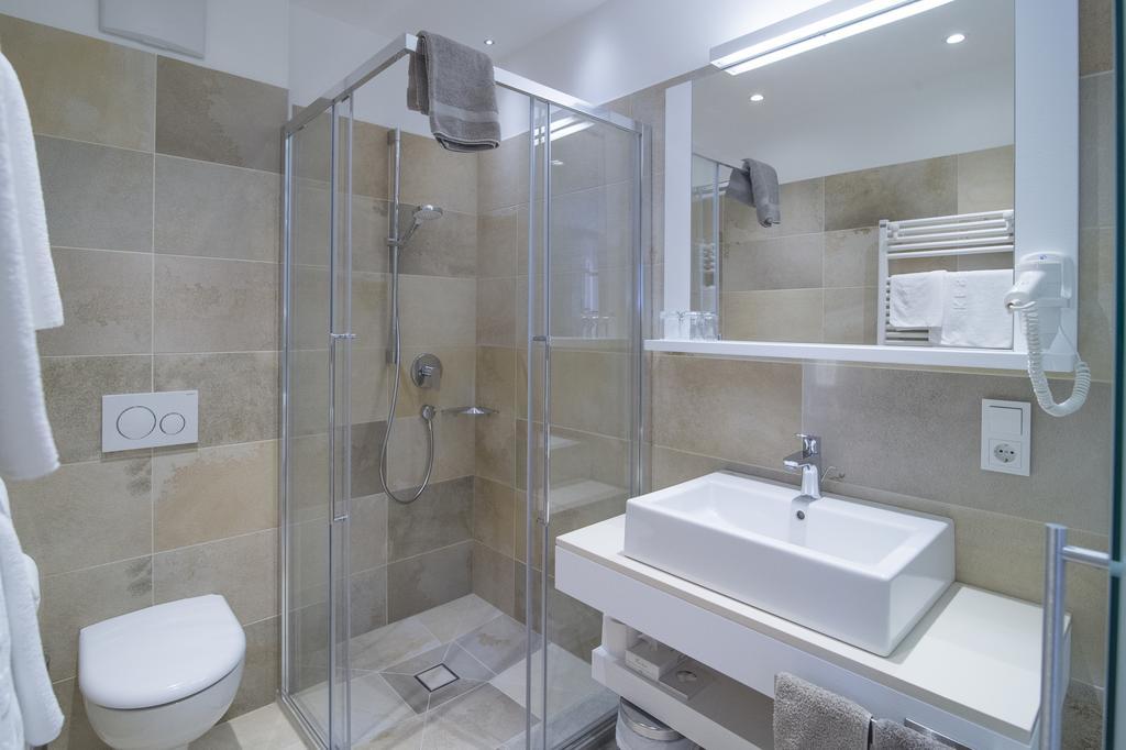 Garni Hotel Kessler Tirolo Zewnętrze zdjęcie